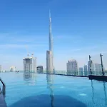 Reverie Stays - Picturesque & Modern 3Br With Full Burj Khalifa View