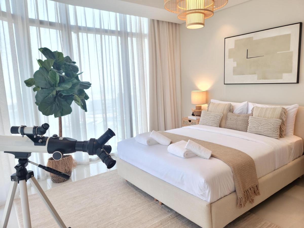 Apartment Reverie Stays - Picturesque & Modern 3br With Full Burj Khalifa View *